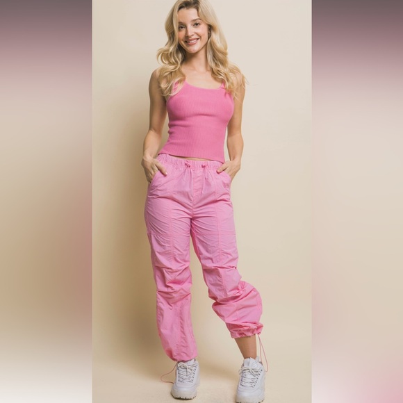 38 Fabulous Parachute Pants with Elastic Waist - Picture 2 of 6